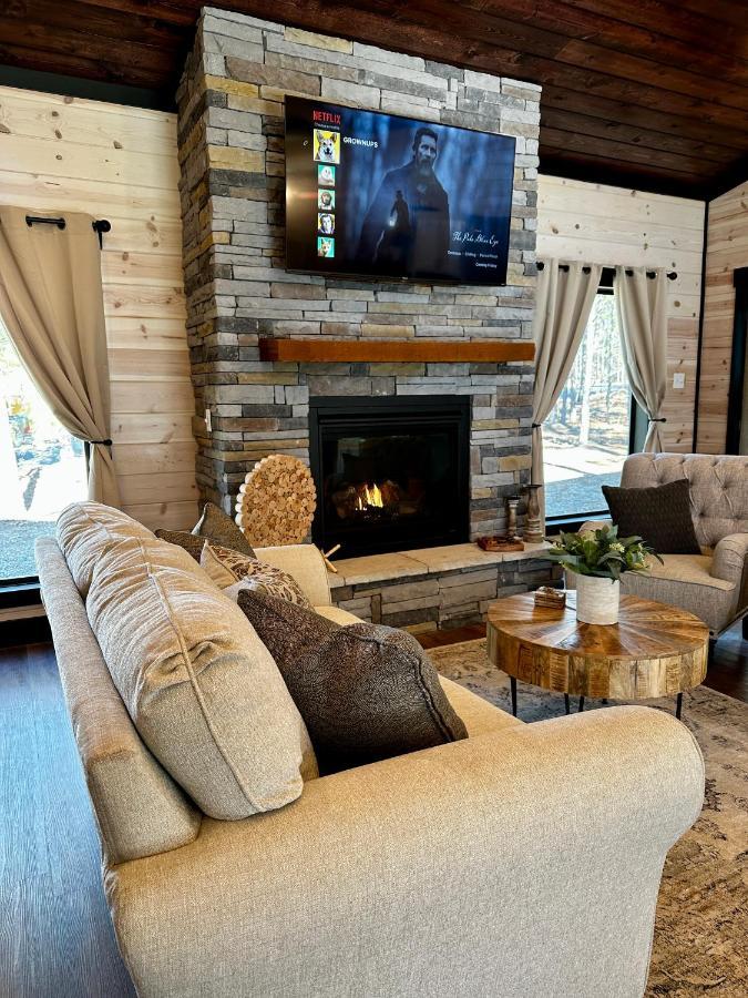 ברוקן בו New Luxury Cabin, Hot Tub, Forest Views,Hotel Style Amenities מראה חיצוני תמונה