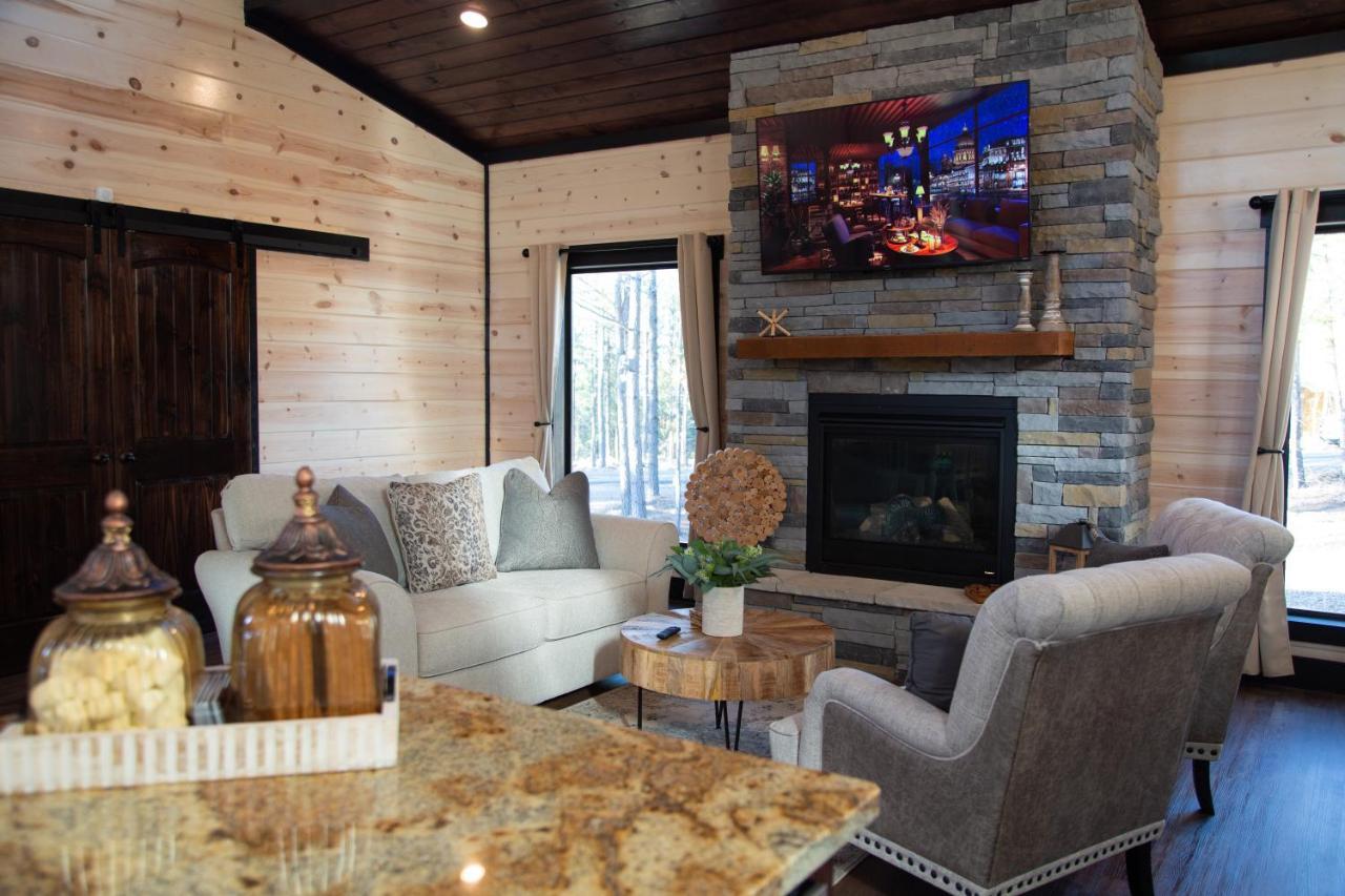 ברוקן בו New Luxury Cabin, Hot Tub, Forest Views,Hotel Style Amenities מראה חיצוני תמונה