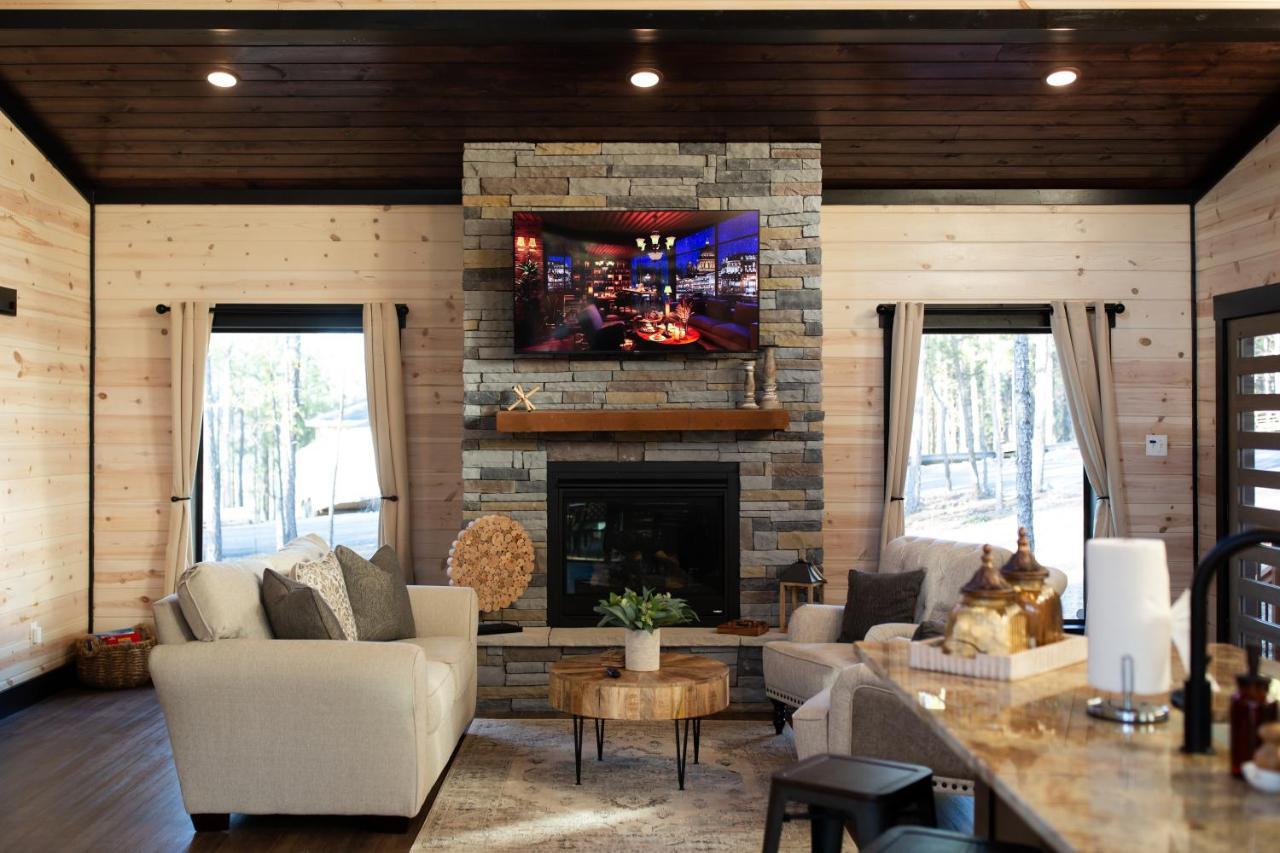 ברוקן בו New Luxury Cabin, Hot Tub, Forest Views,Hotel Style Amenities מראה חיצוני תמונה