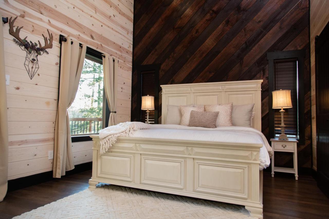 ברוקן בו New Luxury Cabin, Hot Tub, Forest Views,Hotel Style Amenities מראה חיצוני תמונה