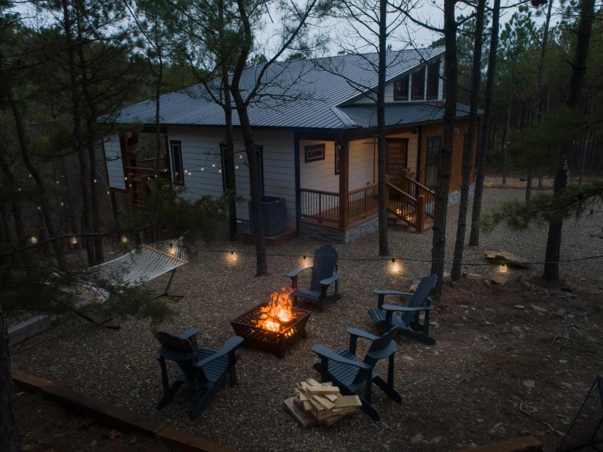 ברוקן בו New Luxury Cabin, Hot Tub, Forest Views,Hotel Style Amenities מראה חיצוני תמונה